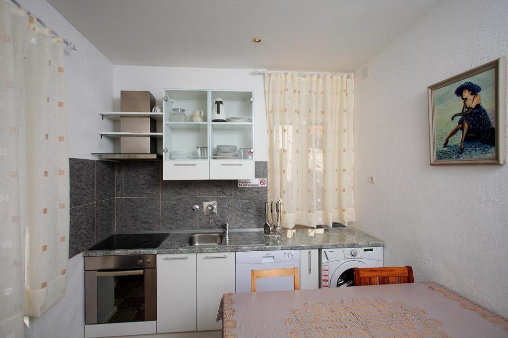 Apartman Bacvice Lägenhet Split Exteriör bild